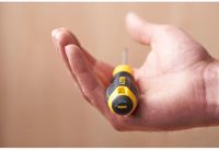 Отвертка Cushion Grip длиной 100 мм с параллельным жалом под шлиц SL 4.0 STANLEY STHT16195-0