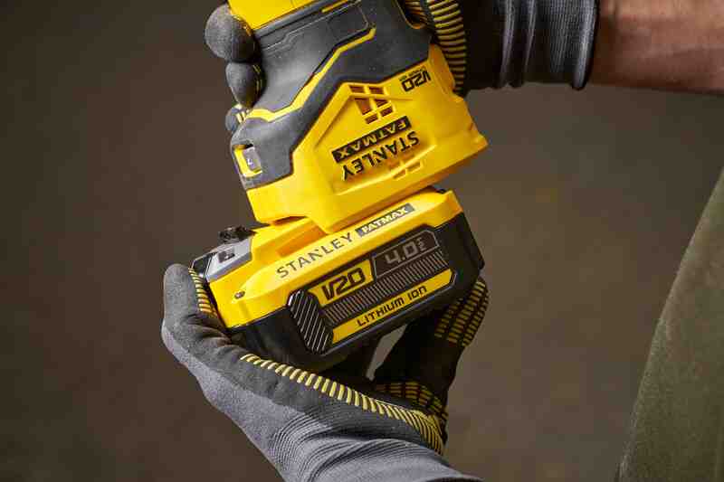Фрезер аккумуляторный бесщёточный STANLEY FATMAX SFMCW400B