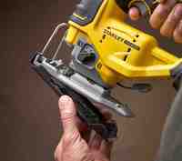 Пила лобзиковая аккумуляторная STANLEY FATMAX SFMCS650B